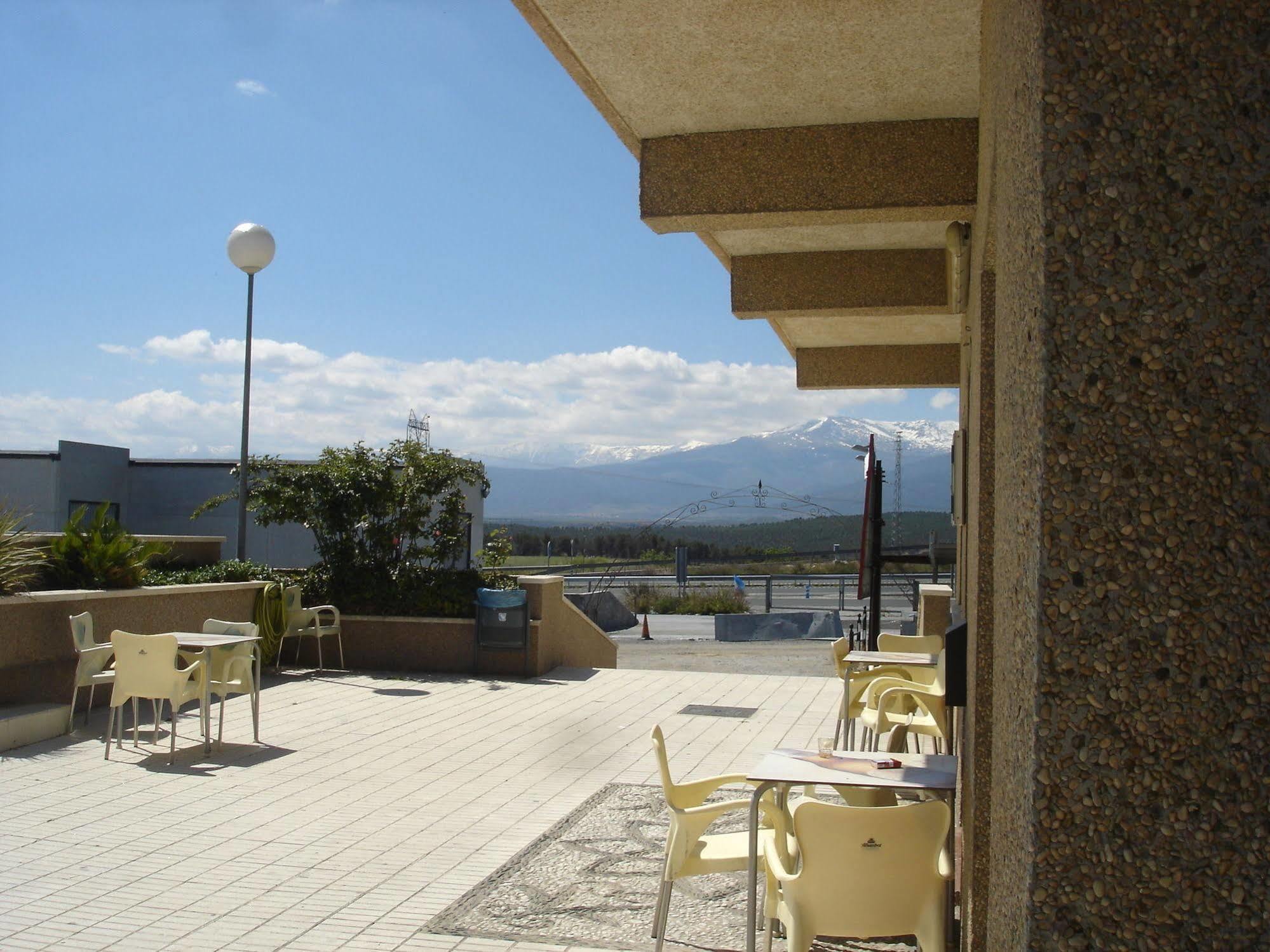 Hotel Vista Nevada Darro Exterior photo
